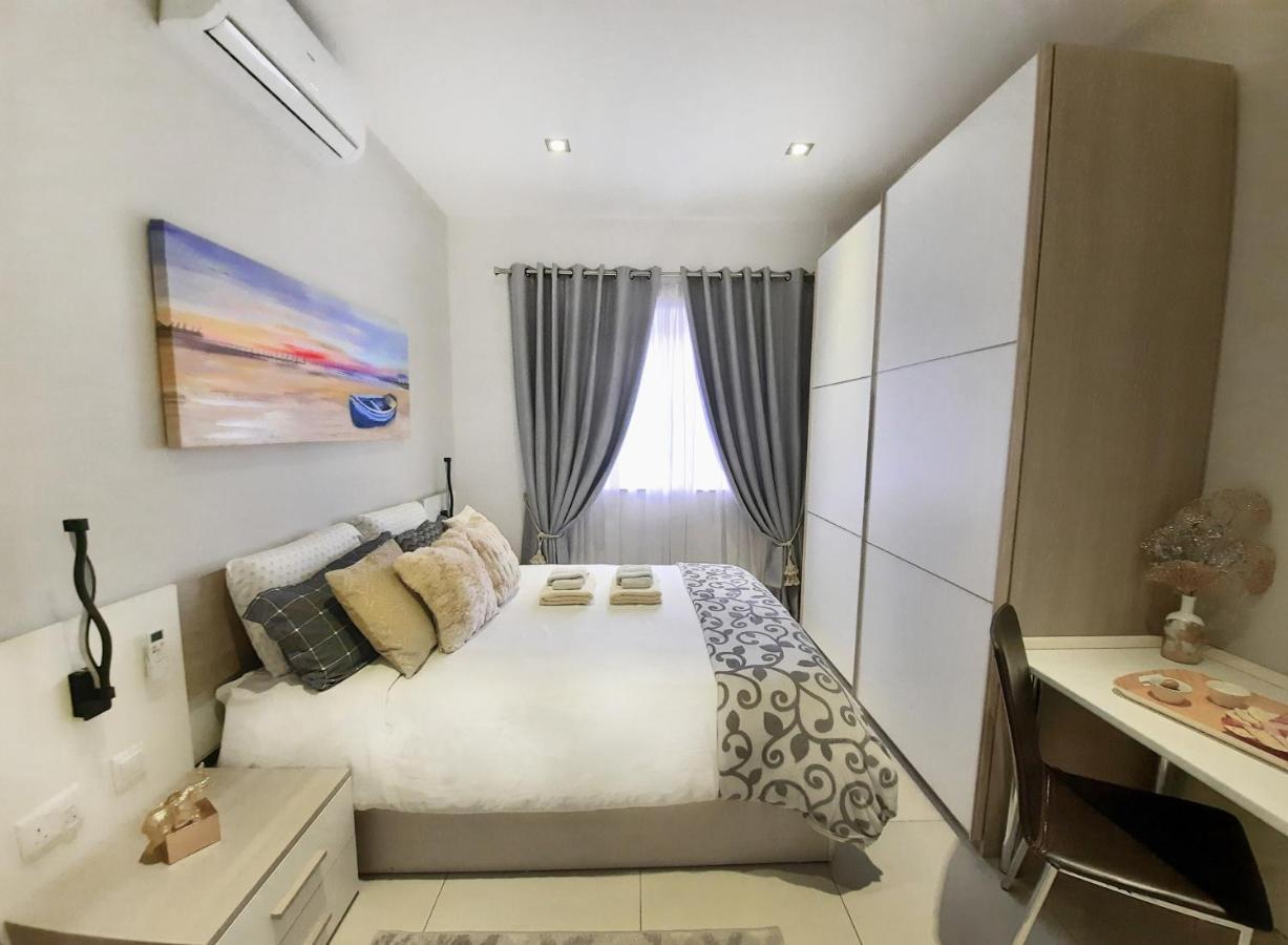 Cozy Rooms - Great Bus Connections - Free Parking Mosta Buitenkant foto