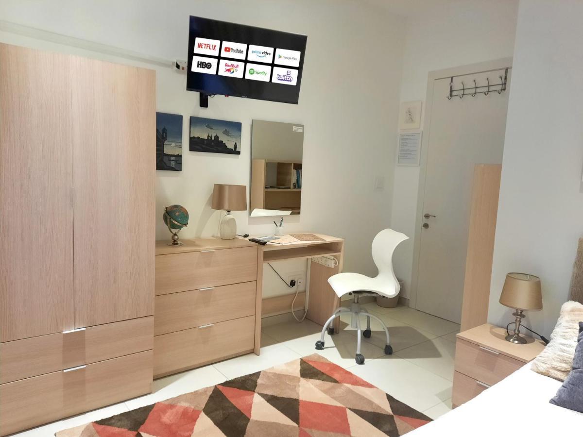 Cozy Rooms - Great Bus Connections - Free Parking Mosta Buitenkant foto